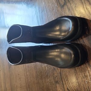 UGG Womens Paxton Waterproof Rain Boots Size 8
